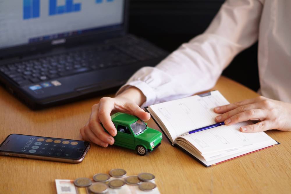 申辦汽車融資貸款錢要先看清楚必要條件與資料